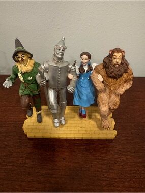 Off to See the Wizard 2005 Hallmark Keepsake Ornament with Original Box
